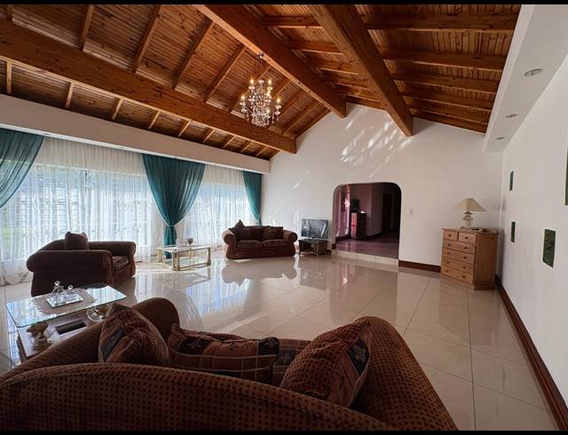 6 BEDROOM HOUSE FOR SALE IN MEYERTON EXT 6